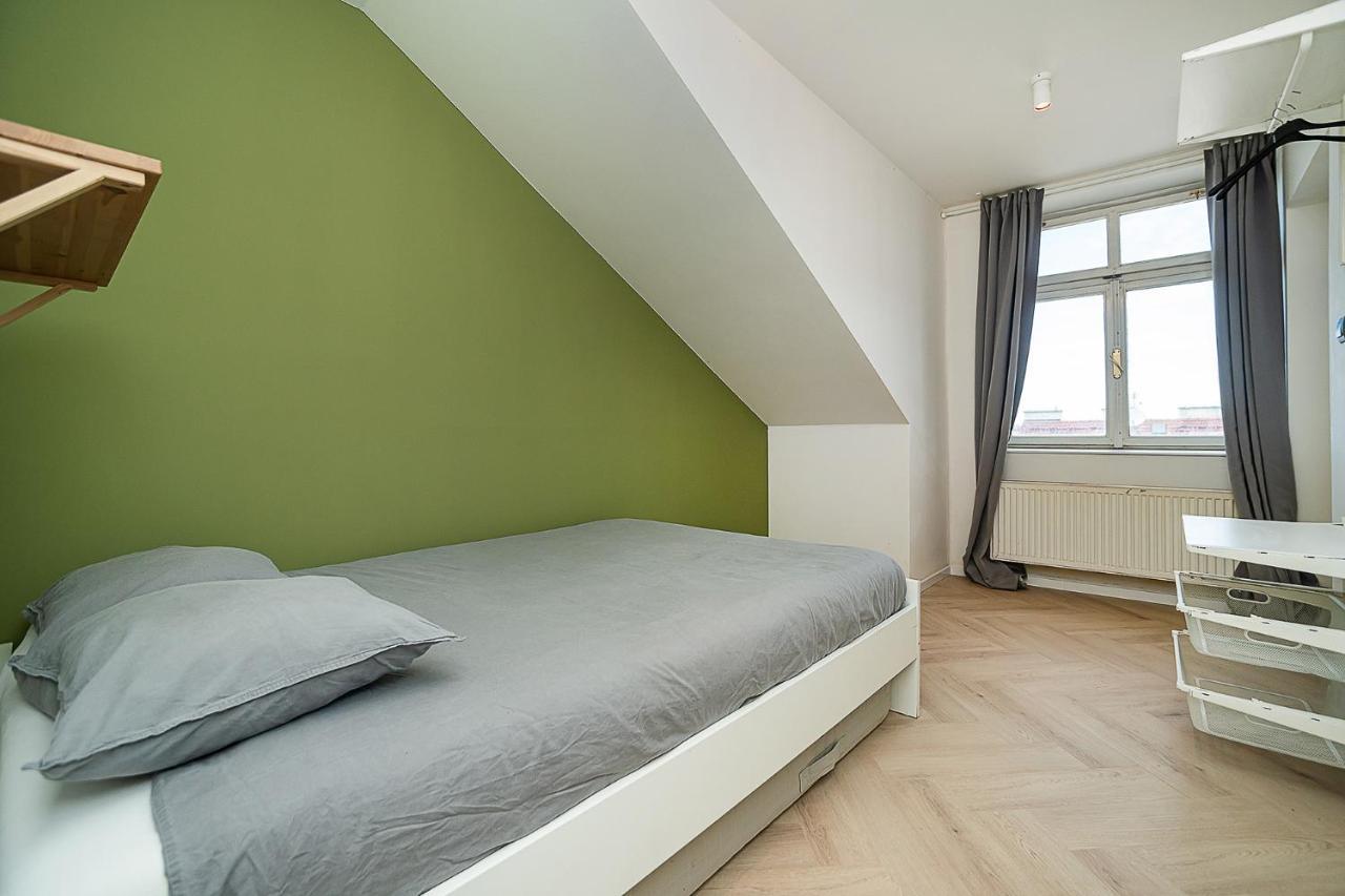 Big 4-Bedroom Flat, Terrace With Great Vitkov View プラハ エクステリア 写真