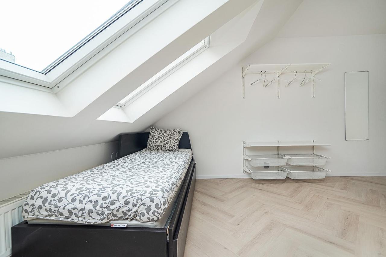 Big 4-Bedroom Flat, Terrace With Great Vitkov View プラハ エクステリア 写真